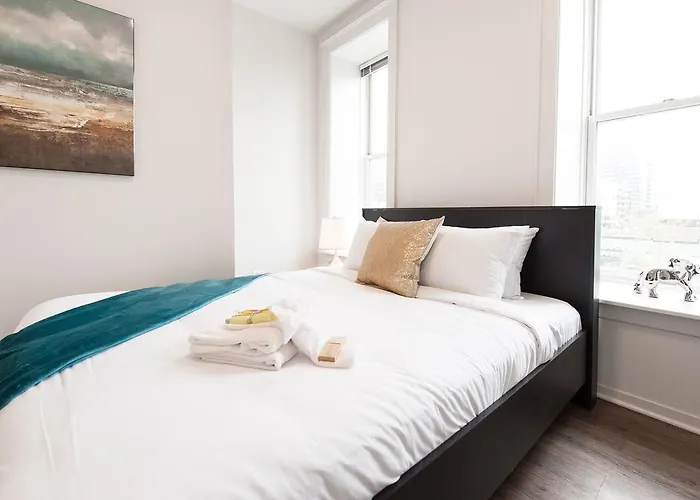 Sonder — Roosevelt Suites