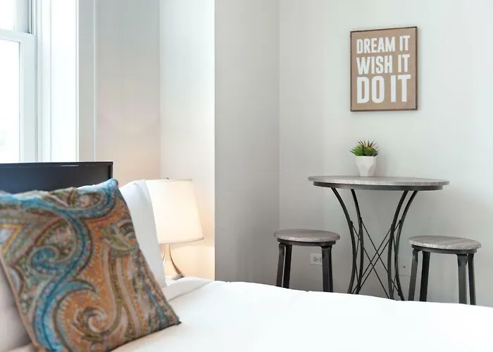 Sonder — Roosevelt Suites Aparthotel 3*